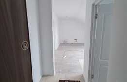 Apartament semidecomandat cu 3 camere, finisaje noi, zona Teilor