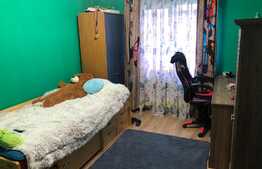 Apartament 3 camere, decomandat, parcare, zona Regal, Baciu