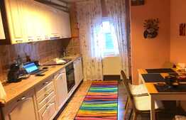 Apartament 3 camere, decomandat, parcare, zona Regal, Baciu