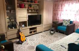 Apartament 3 camere, decomandat, parcare, zona Regal, Baciu