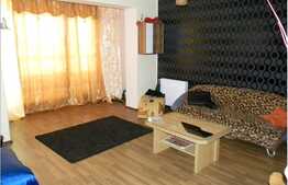 De vanzare apartament cu 2 camere  in zona Porii