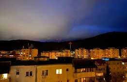 Apartament de 2 camere, decomandat, 49 mp, zona Racadau 