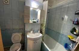 Apartament de 2 camere, decomandat, 49 mp, zona Racadau 