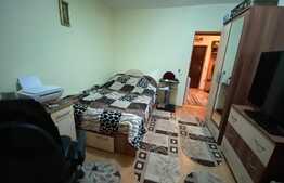 Apartament de 2 camere, decomandat, 49 mp, zona Racadau 