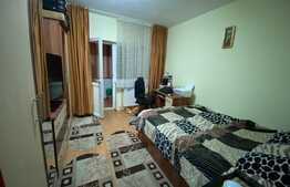 Apartament de 2 camere, decomandat, 49 mp, zona Racadau 