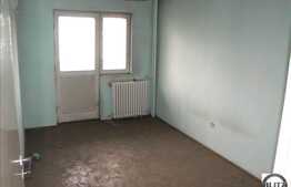Vanzare apartament 4 camere, decomandat, 83 mp utili, zona Calea Floresti