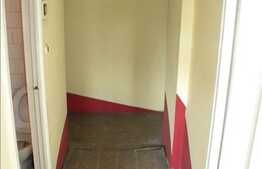 Vanzare apartament 4 camere, decomandat, 83 mp utili, zona Calea Floresti