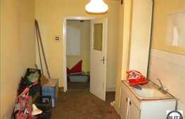 Vanzare apartament 4 camere, decomandat, 83 mp utili, zona Calea Floresti