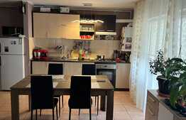 Apartament 3 camere, parcare, zona Kik,Floresti