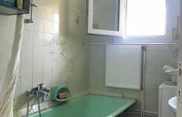 Apartament 3 camere, 70 mp, balcon, zona UMF