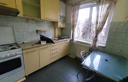 Apartament 3 camere, decomandat, 63 mp, zona strazii 1 Decembrie