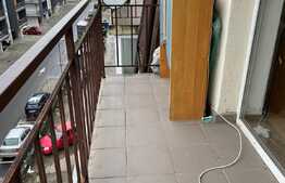 Apartament de 2 camere, 50 mp, parcare, zona Florilor