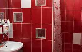 Cauti o garsoniera cocheta pe etaj intermediar in Gheorgheni?