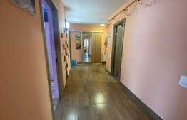 Apartament 3 camere decomandate, 72 mp, parcare, zona Centrala