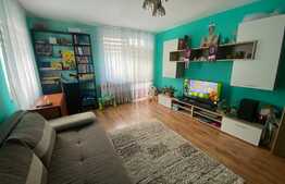 Apartament 3 camere decomandate, 72 mp, parcare, zona Centrala