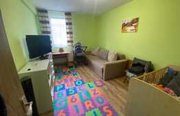 Apartament 3 camere decomandate, 72 mp, parcare, zona Centrala