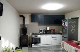 Casă cochetă în zonă bună, 2 camere, 76 mp, Tărlungeni!