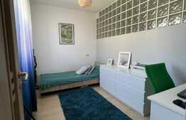 Apartament 2 camere transformat in 3 camere in zona strazii Jupiter 