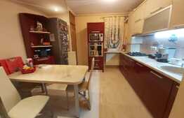 Apartament 4 camere, etaj intermediar, 91 mp utili, zona strazii Bucuresti