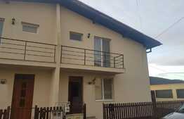 Oportunitate! Duplex,100 mp utili,180 mp teren, Gilau! 