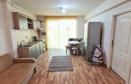 Pret oportun! Apartament 2 camere, etaj intermediar, balcon 10 mp, zona Porii