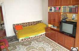 Zona strazii Titulescu, de vanzare, 2 camere decomandate, 56 mp. Boxa inclusa!