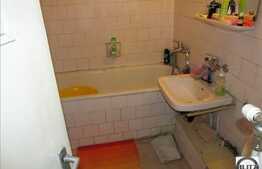 Zona strazii Titulescu, de vanzare, 2 camere decomandate, 56 mp. Boxa inclusa!