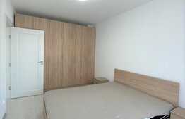 Apartament 4 camere, 87 mp, 2 balcoane, parcare, zona Petrom