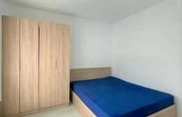 Apartament 4 camere, 87 mp, 2 balcoane, parcare, zona Petrom