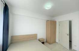 Apartament 4 camere, 87 mp, 2 balcoane, parcare, zona Petrom