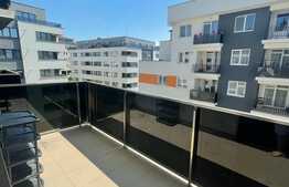 Apartament 4 camere, 87 mp, 2 balcoane, parcare, zona Petrom