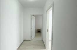 Apartament 4 camere, 87 mp, 2 balcoane, parcare, zona Petrom