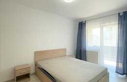 Apartament 4 camere, 87 mp, 2 balcoane, parcare, zona Petrom