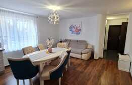 Apartament la cheie, parcare, curte privata, zona de case