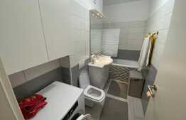 Apartament de 3 camere, decomandat, 67 mp, zona Tractorul