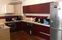 Apartament cu 3 camere, 95 mp, pe 2 niveluri, parcare