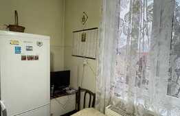 Apartament de 2 camere, decomandat, 55 mp, boxa, parcare, gradina, zona Dedeman