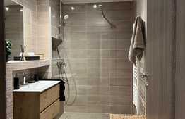 Apartament 2 camere, decomandat, 60 mp, lux, zona Coresi  