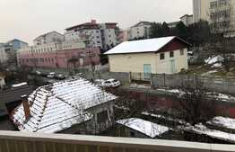 Garsoniera de 24, balcon, zona strazii Louis Pasteur 