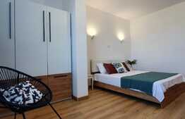 Apartament de 3 camere, 68 mp, parcare, zona Vivo