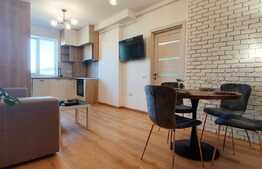 Apartament de 3 camere, 68 mp, parcare, zona Vivo