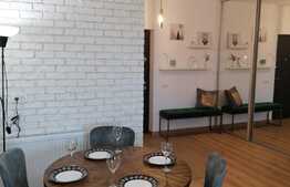 Apartament de 3 camere, 68 mp, parcare, zona Vivo