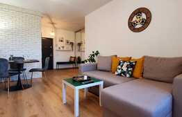 Apartament de 3 camere, 68 mp, parcare, zona Vivo