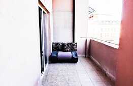 Apartament de 3 camere, 45 mp utili, terasa 12 mp, CT proprie, zona Auchan