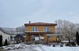 Casă la cheie, 1050 mp teren, la exterior Est de Cluj-Napoca