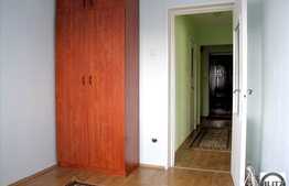 Apartament 3 camere de vanzare, 55 mp utili, zona Mehedinti