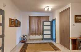 Apartament 65 mp, decomandat, imobil de tip vila, Central