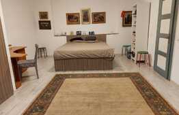 Apartament 65 mp, decomandat, imobil de tip vila, Central