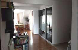 Vanzare mansarda cu 3 camere, 74 mp, 2 balcoane, zona strazii Florilor!