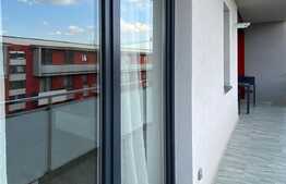 Apartament de 3 camere, cu terasa si parcare, zona Avantgarden